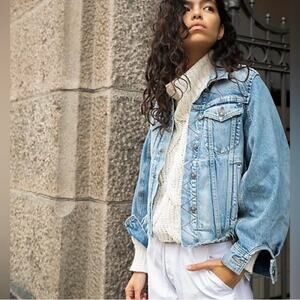 FP We The Free Sz S Indira Raw Hem Cropped Denim Jacket Retro Streetwear Casual
